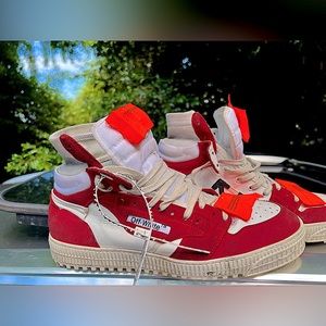 OFF-WHITE BY VIRGIL ABLOH